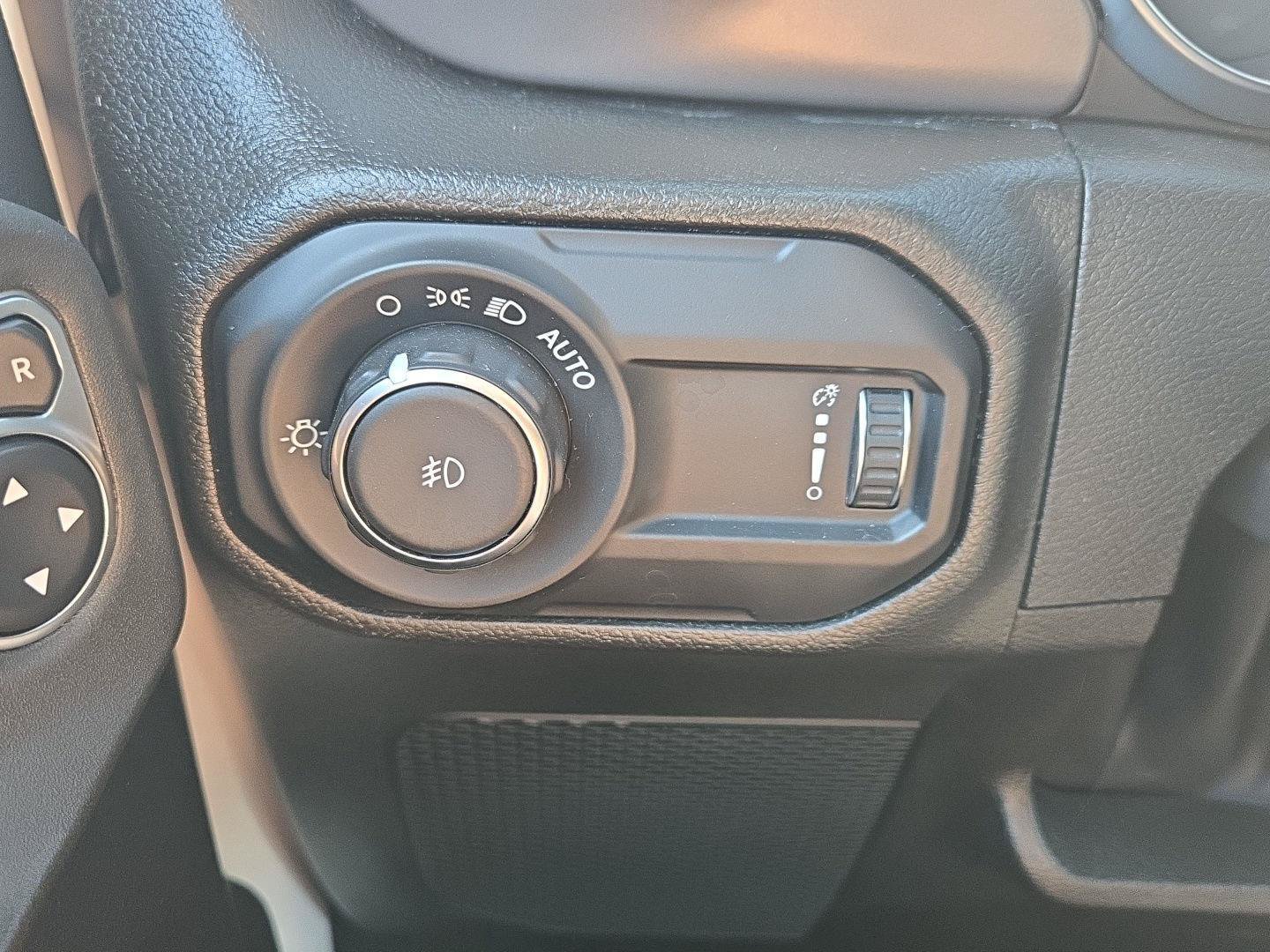 Used 2023 Jeep Wrangler Sport AWD/4WD image 21