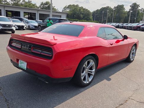 Used 2022 Dodge Challenger R/T RWD image 12