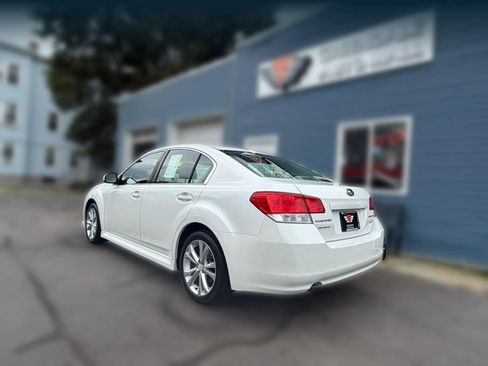 Used 2014 Subaru Legacy 2.5i Premium AWD/4WD image 5