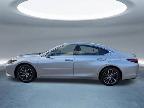 Used 2025 Lexus ES 350 w/ Premium Package FWD image 7