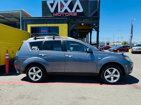 Used 2008 Mitsubishi Outlander XLS AWD/4WD image 4
