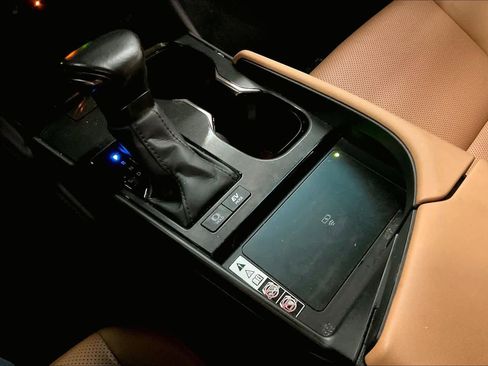 Used 2023 Lexus ES 300h w/ Premium Package image 36