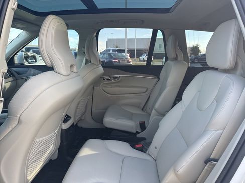 Used 2024 Volvo XC90 T8 Plus w/ Protection Package Premier image 20