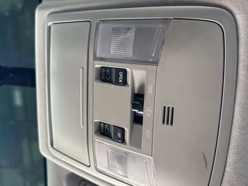 Used 2016 Toyota RAV4 XLE image 35