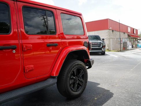 Used 2021 Jeep Wrangler Unlimited Sahara AWD/4WD image 21
