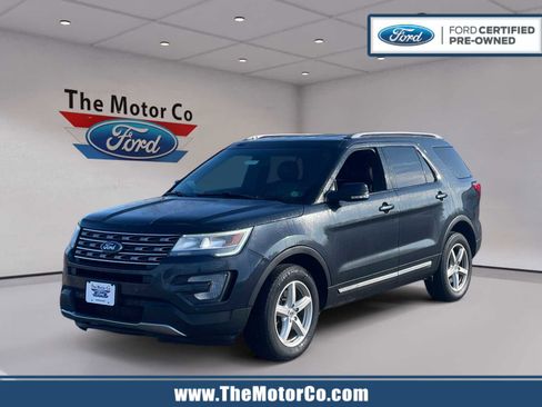 Certified 2017 Ford Explorer XLT w/ Equipment Group 202A AWD/4WD image 1