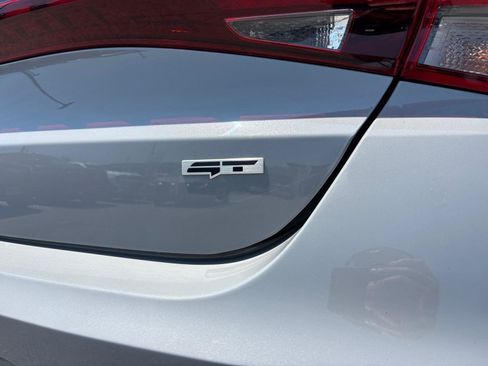 Used 2023 Kia K5 GT FWD image 59