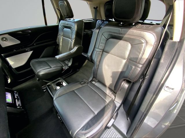 Used 2023 Lincoln Aviator Reserve w/ Equipment Group 201A AWD/4WD image 31