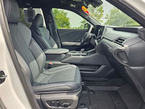 Used 2026 Lexus TX 500h AWD w/ Technology Package image 9