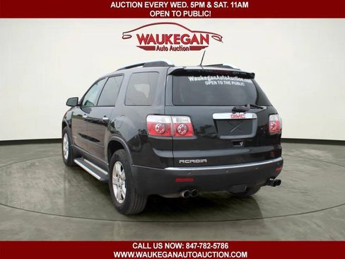 Used 2007 GMC Acadia SLE w/ Convenience Package FWD image 4