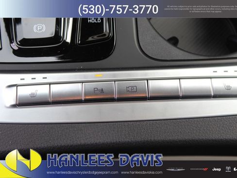 New 2026 Kia Carnival EX image 22