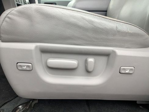 Used 2013 Toyota Sequoia Limited image 36