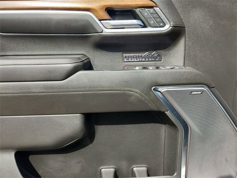 Used 2022 Chevrolet Silverado 1500 High Country w/ High Country Premium Package image 22