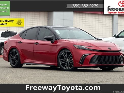 Used 2025 Toyota Camry XSE image 1