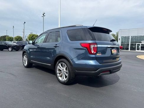 Used 2019 Ford Explorer XLT w/ Equipment Group 202A FWD image 5