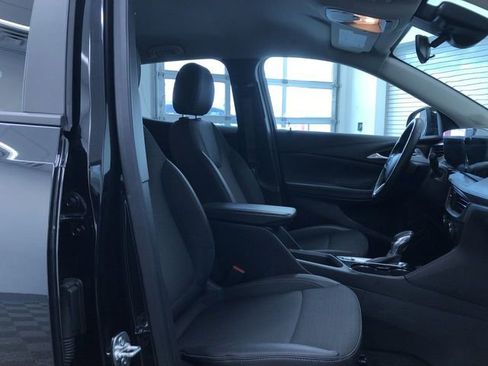 Used 2025 Buick Encore GX Preferred image 23