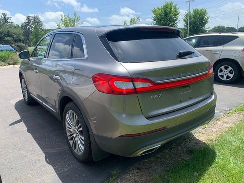 Used 2017 Lincoln MKX Reserve w/ Lincoln MKX Climate Package AWD/4WD image 2