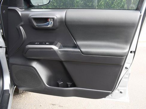 Certified 2023 Toyota Tacoma TRD Off-Road w/ Advanced Technology Package image 23