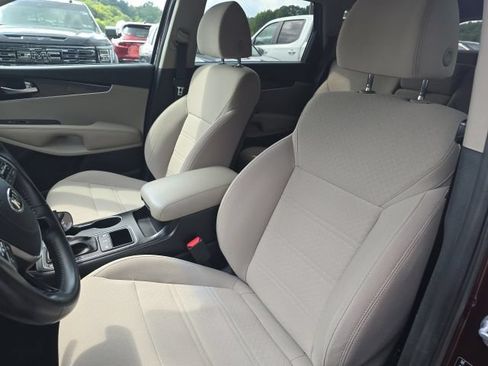 Used 2019 Kia Sorento AWD w/ Option Group 020 image 9