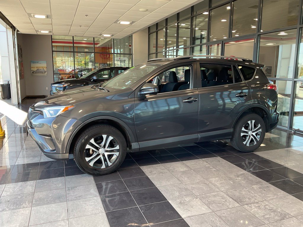 Used 2017 Toyota RAV4 LE w/ All Weather Liner Package AWD/4WD image 3