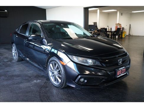 Used 2020 Honda Civic EX image 9