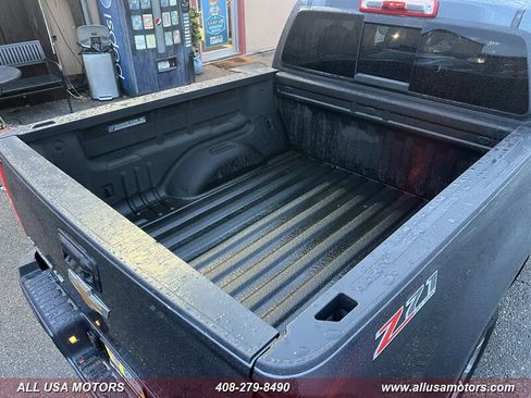Used 2017 Chevrolet Colorado Z71 image 30
