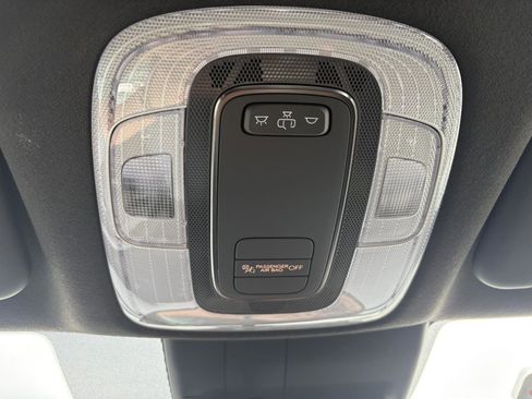 Used 2025 Hyundai Elantra Sport FWD image 35