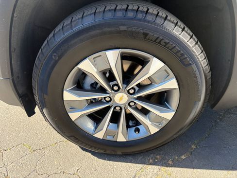 Used 2025 Chevrolet Equinox LT image 31