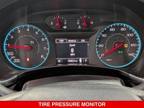 Used 2018 Chevrolet Equinox LS FWD image 19