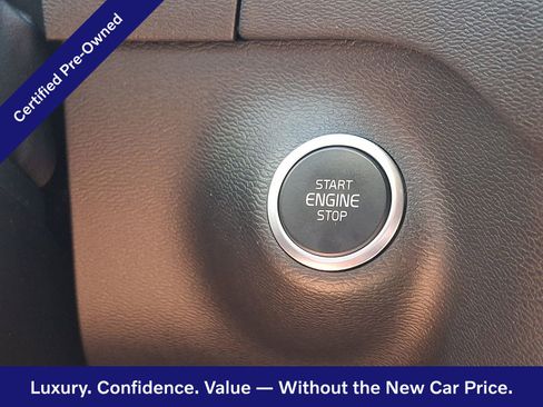 Certified 2023 Volvo XC40 B5 Core w/ Convenience Package AWD/4WD image 25