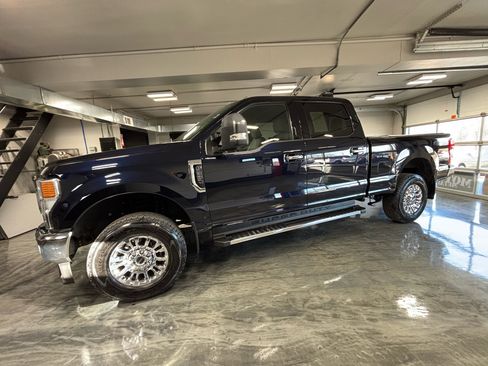 Used 2021 Ford F250 XLT w/ XLT Premium Package image 6