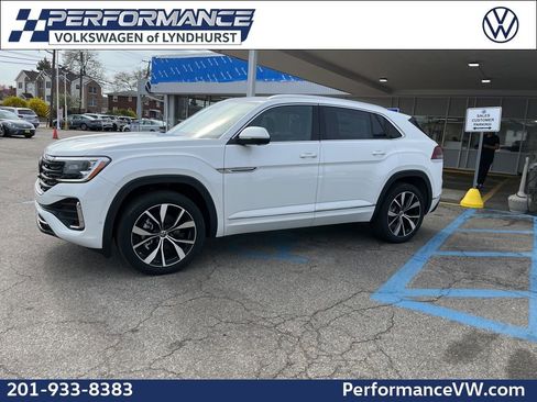 New 2026 Volkswagen Atlas Cross Sport SEL Premium R-Line AWD/4WD image 1