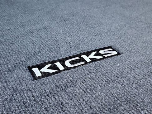 Used 2024 Nissan Kicks SV image 31