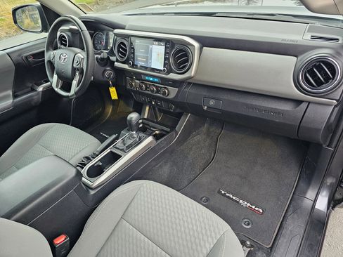 Used 2021 Toyota Tacoma SR5 image 11
