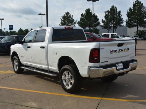 Used 2025 RAM 2500 Big Horn AWD/4WD image 9