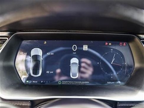 Used 2017 Tesla Model S RWD image 19
