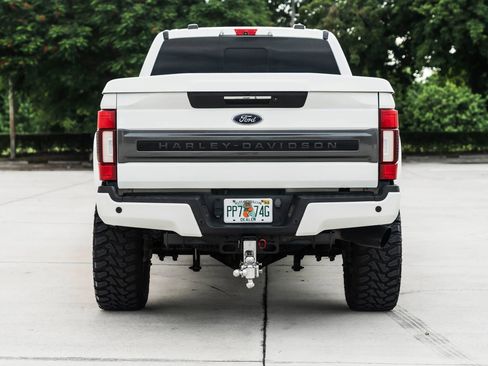 Used 2020 Ford F250 Lariat w/ Lariat Ultimate Package AWD/4WD image 6