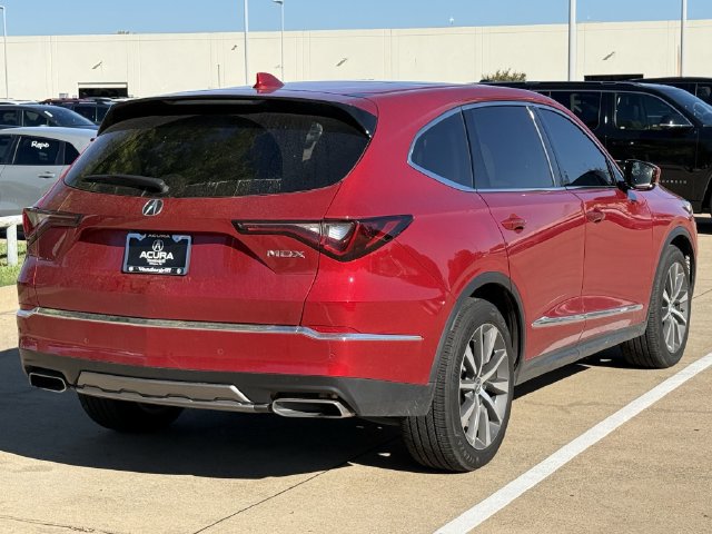 Used 2025 Acura MDX w/ Technology Package FWD image 4
