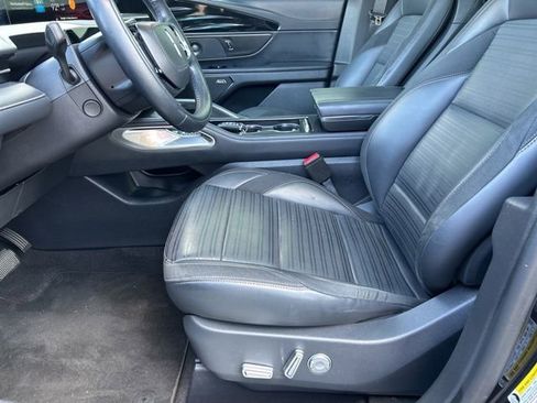 Used 2024 Lincoln Nautilus Reserve w/ Equipment Group 202A AWD/4WD image 25