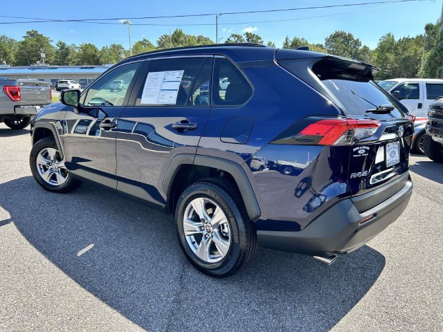 Used 2025 Toyota RAV4 XLE FWD image 33