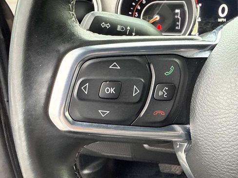 Used 2018 Jeep Wrangler Unlimited Sahara AWD/4WD image 22