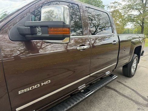Used 2016 Chevrolet Silverado 2500 LTZ w/ Duramax Plus Package image 12