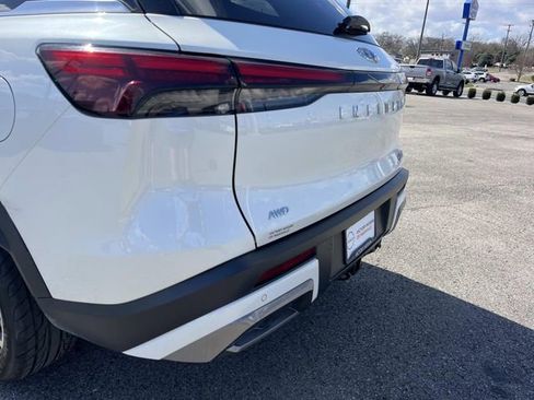 Used 2024 INFINITI QX60 Sensory AWD/4WD image 10