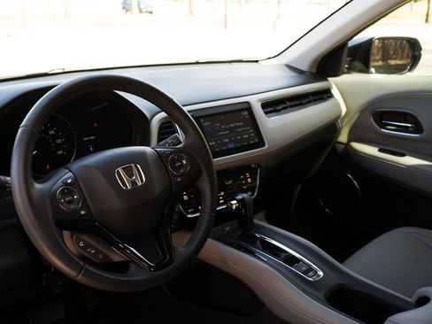 Certified 2021 Honda HR-V EX-L image 16