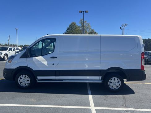 Used 2024 Ford Transit 250 Low Roof w/ Exterior Upgrade Package image 21