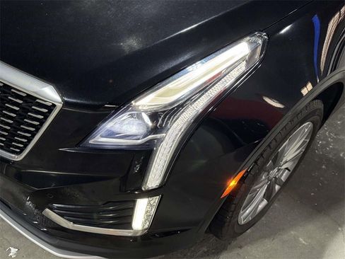 Used 2022 Cadillac XT5 Premium Luxury image 9