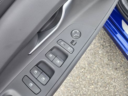 Used 2025 Hyundai Elantra SE FWD image 20