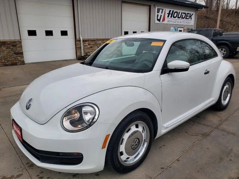Used 2016 Volkswagen Beetle 1.8T Classic image 3