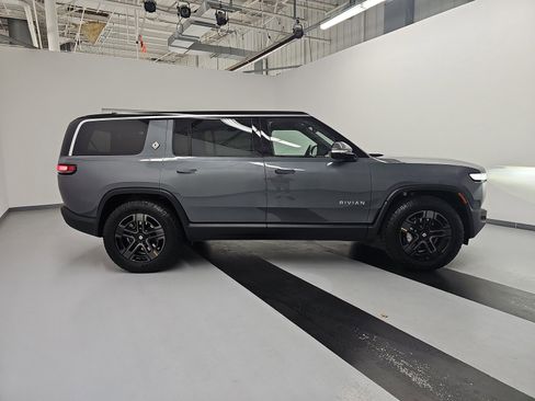 Used 2024 Rivian R1S Adventure AWD/4WD image 6