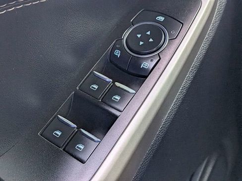 Used 2021 Ford Explorer XLT w/ Equipment Group 202A RWD image 27